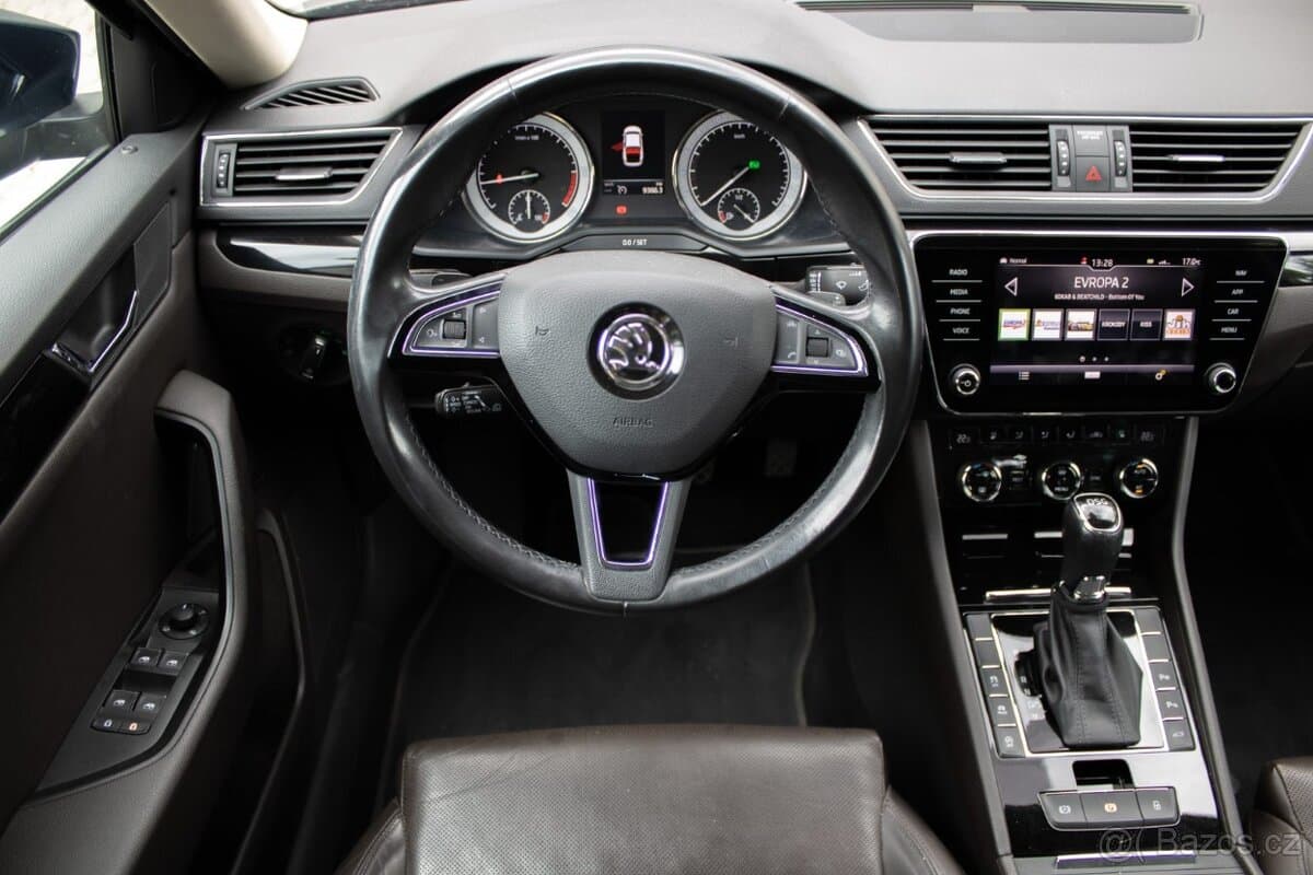 2017 Škoda SUPERB - 10