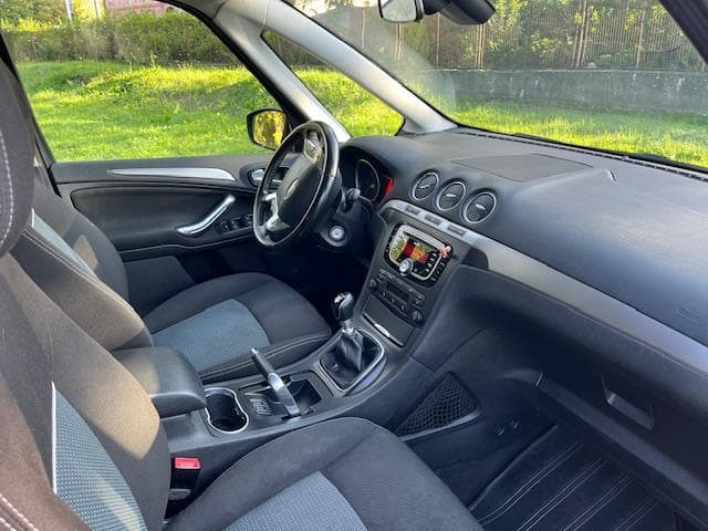 2011 Ford GALAXY - 10