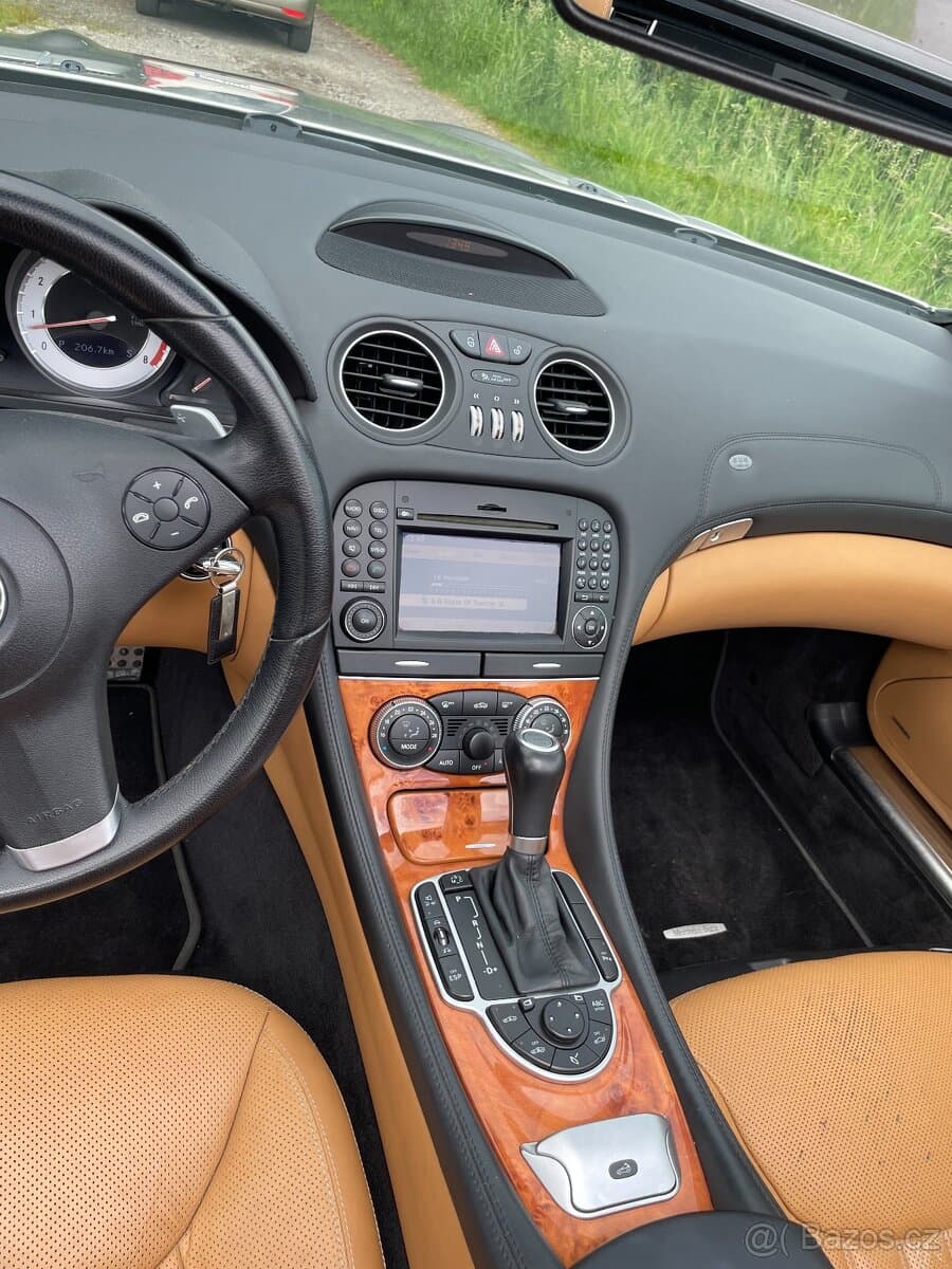2006 Mercedes-Benz SL - 10