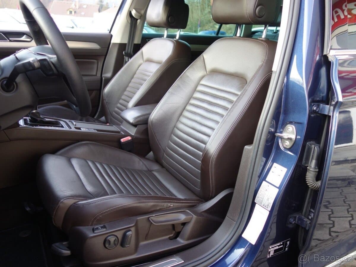 2015 Volkswagen PASSAT - 10