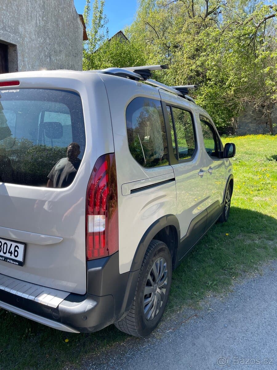 2020 Peugeot RIFTER - 10