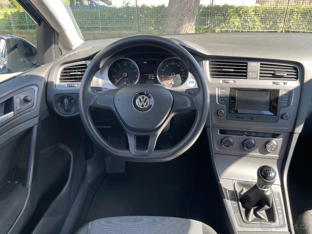 2013 Volkswagen GOLF - 10