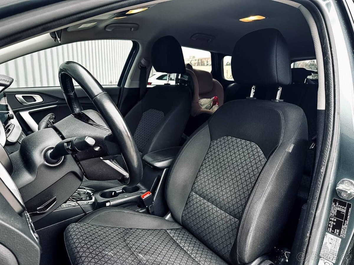 2023 Kia CEE'D - 10