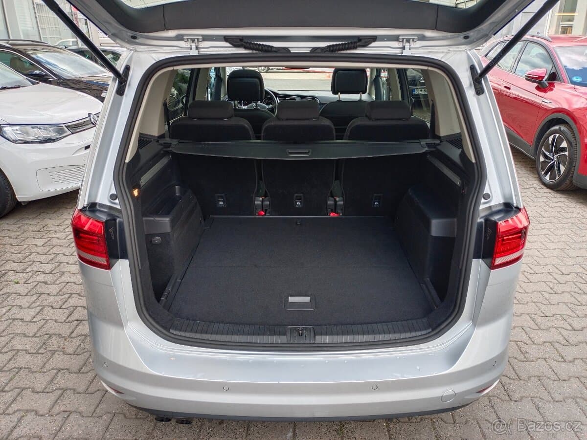 Volkswagen TOURAN - 10