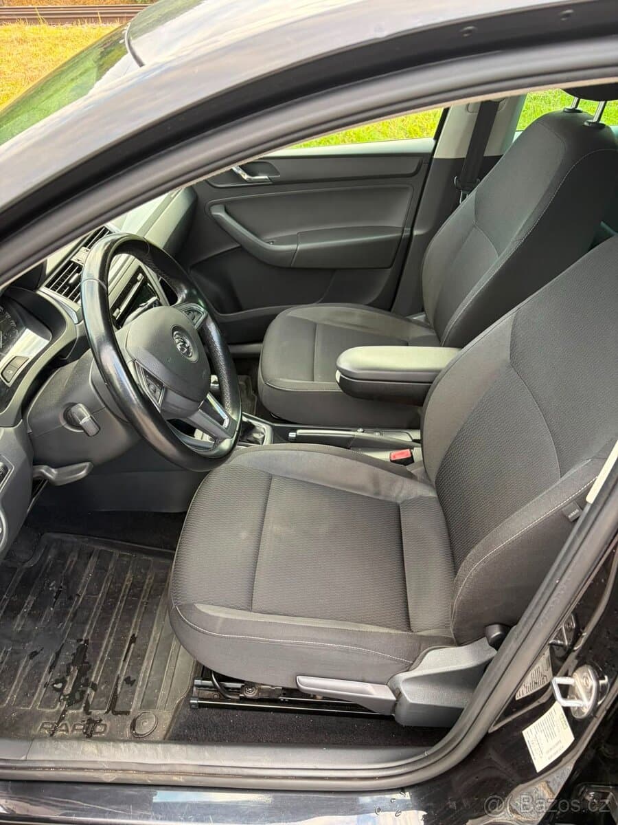 2014 Škoda RAPID - 10