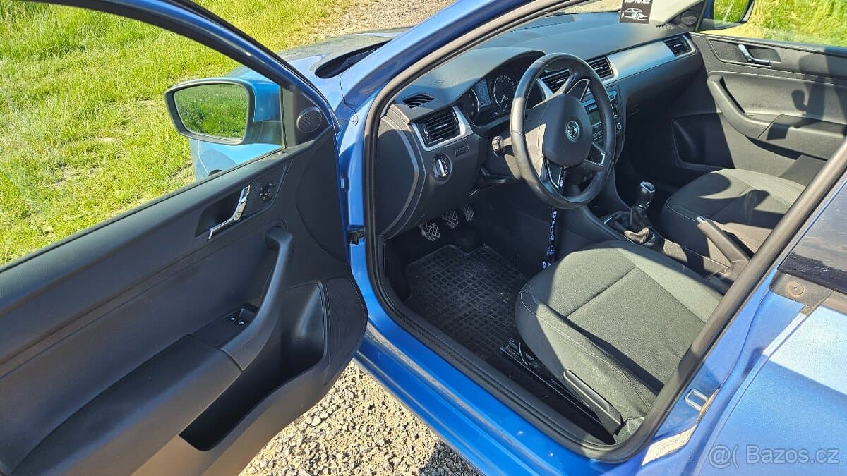2013 Škoda RAPID - 10