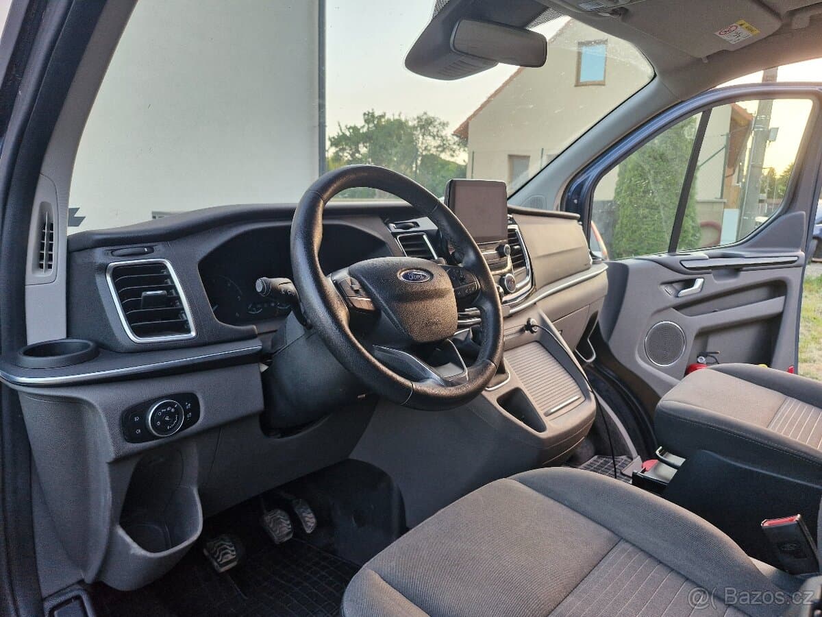2019 Ford TOURNEO - 10