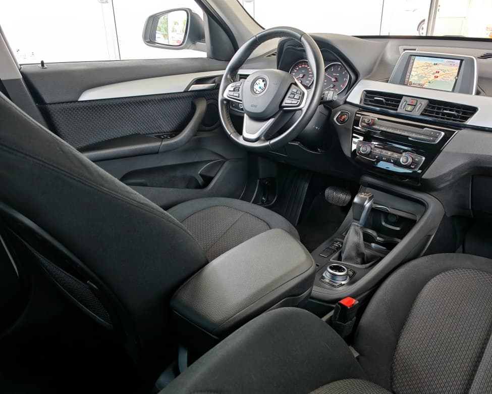 2016 BMW X1 - 10