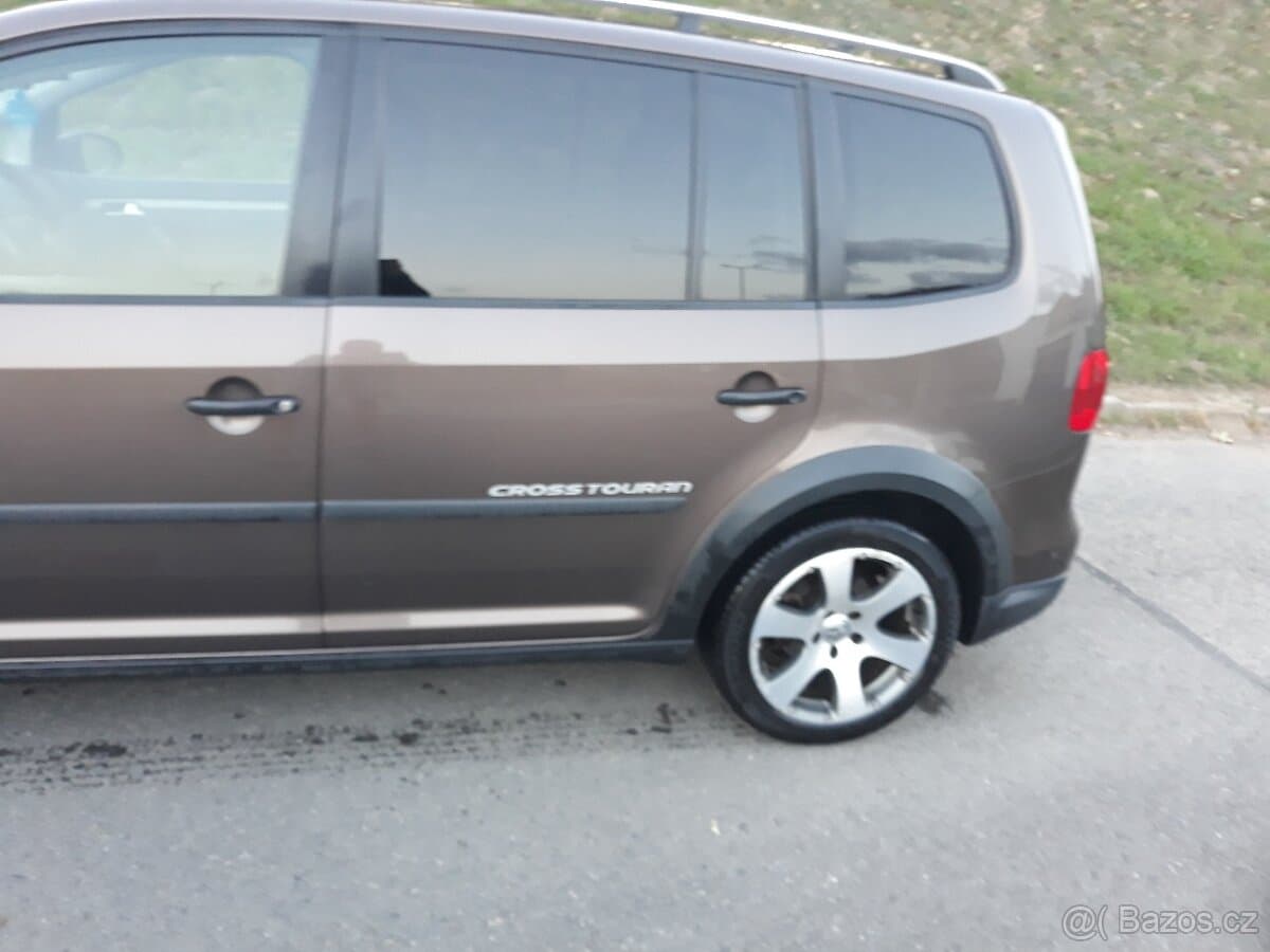 2013 Volkswagen TOURAN - 10