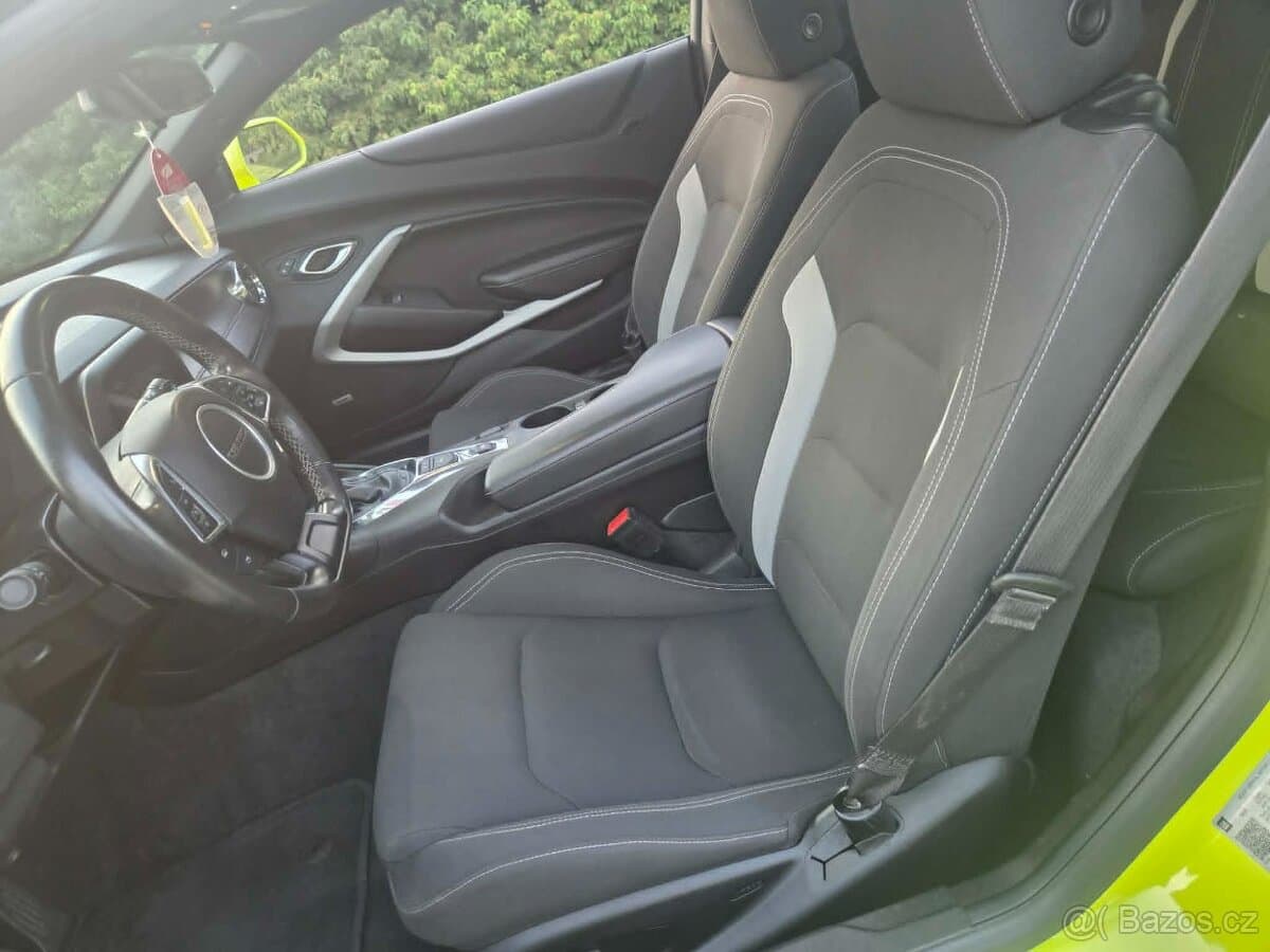 2019 Chevrolet CAMARO - 10