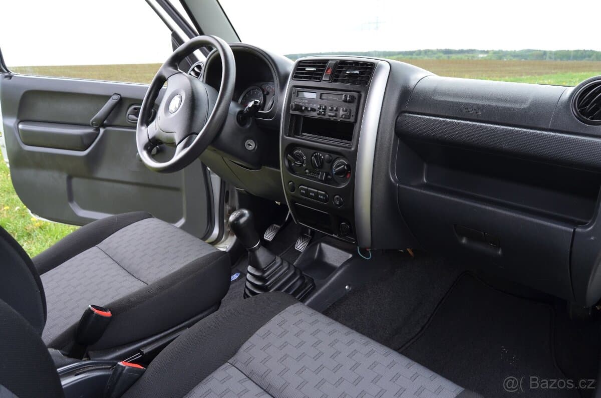 2010 Suzuki JIMNY - 10