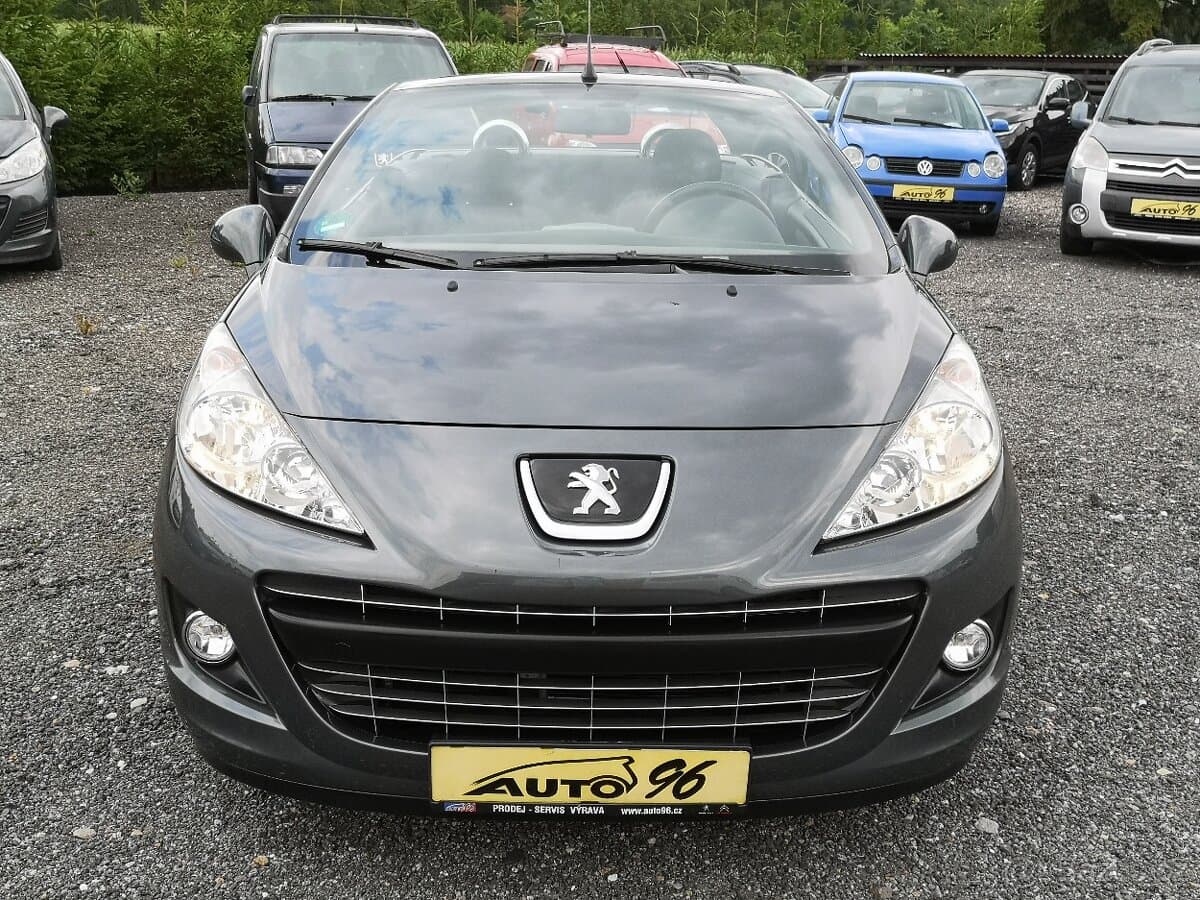 2012 Peugeot 207 - 10
