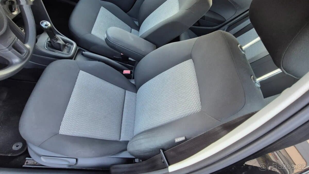 2012 Volkswagen POLO - 10