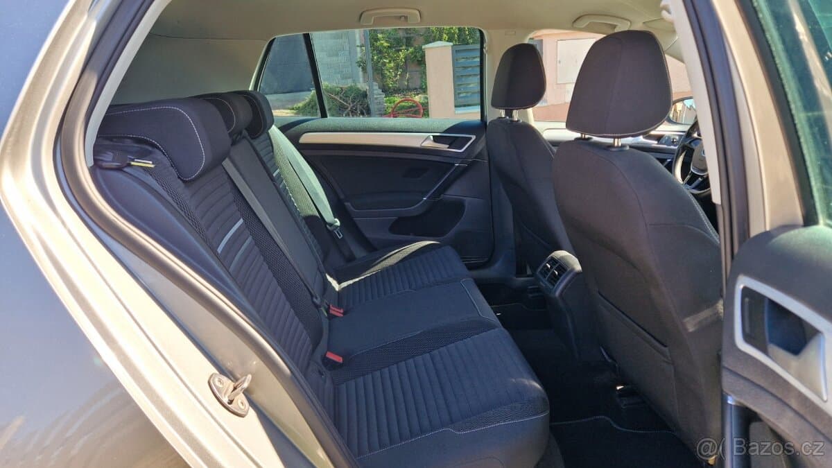 2015 Volkswagen GOLF - 10