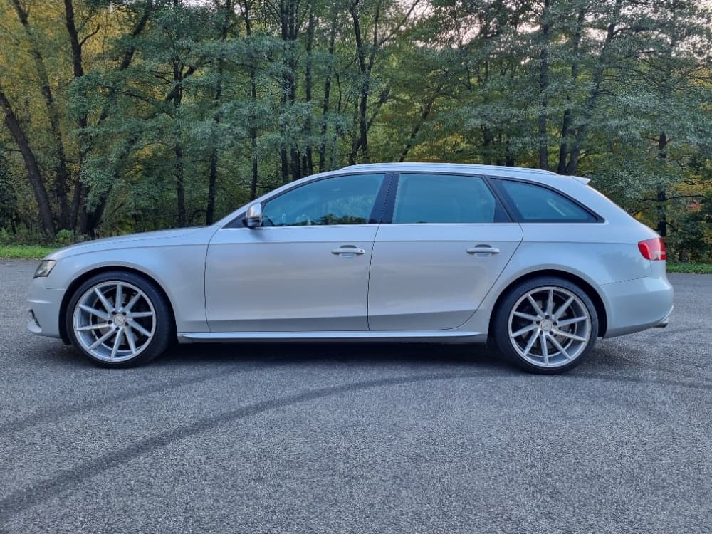 2009 Audi S4 - 10