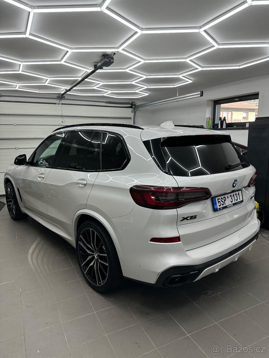 2021 BMW X5 - 10