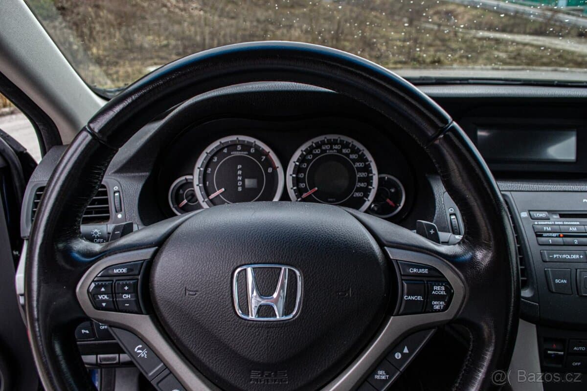 2010 Honda ACCORD - 10