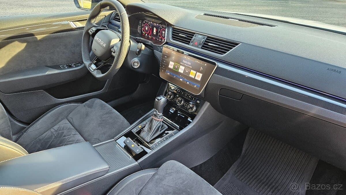 2018 Škoda SUPERB - 10