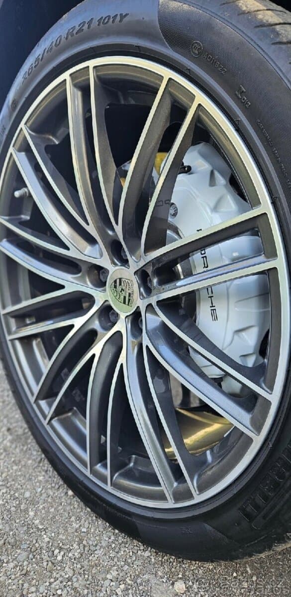 2019 Porsche MACAN - 10