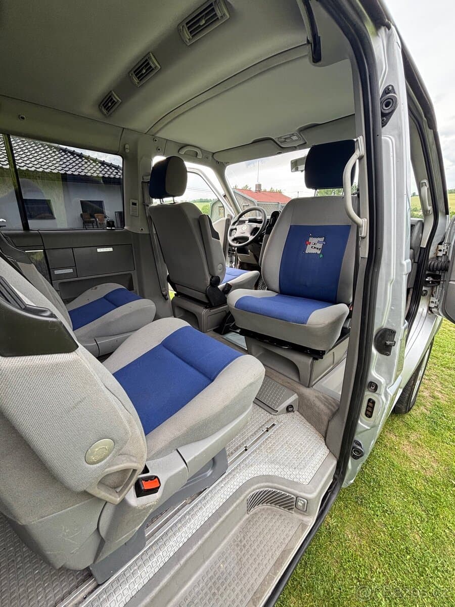 2001 Volkswagen MULTIVAN - 10