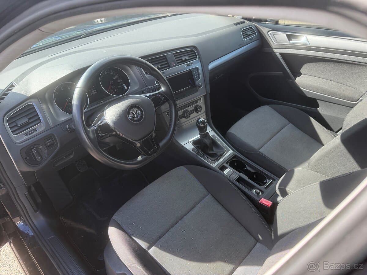 2013 Volkswagen GOLF - 10