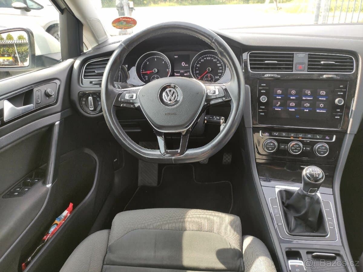 2019 Volkswagen GOLF - 10
