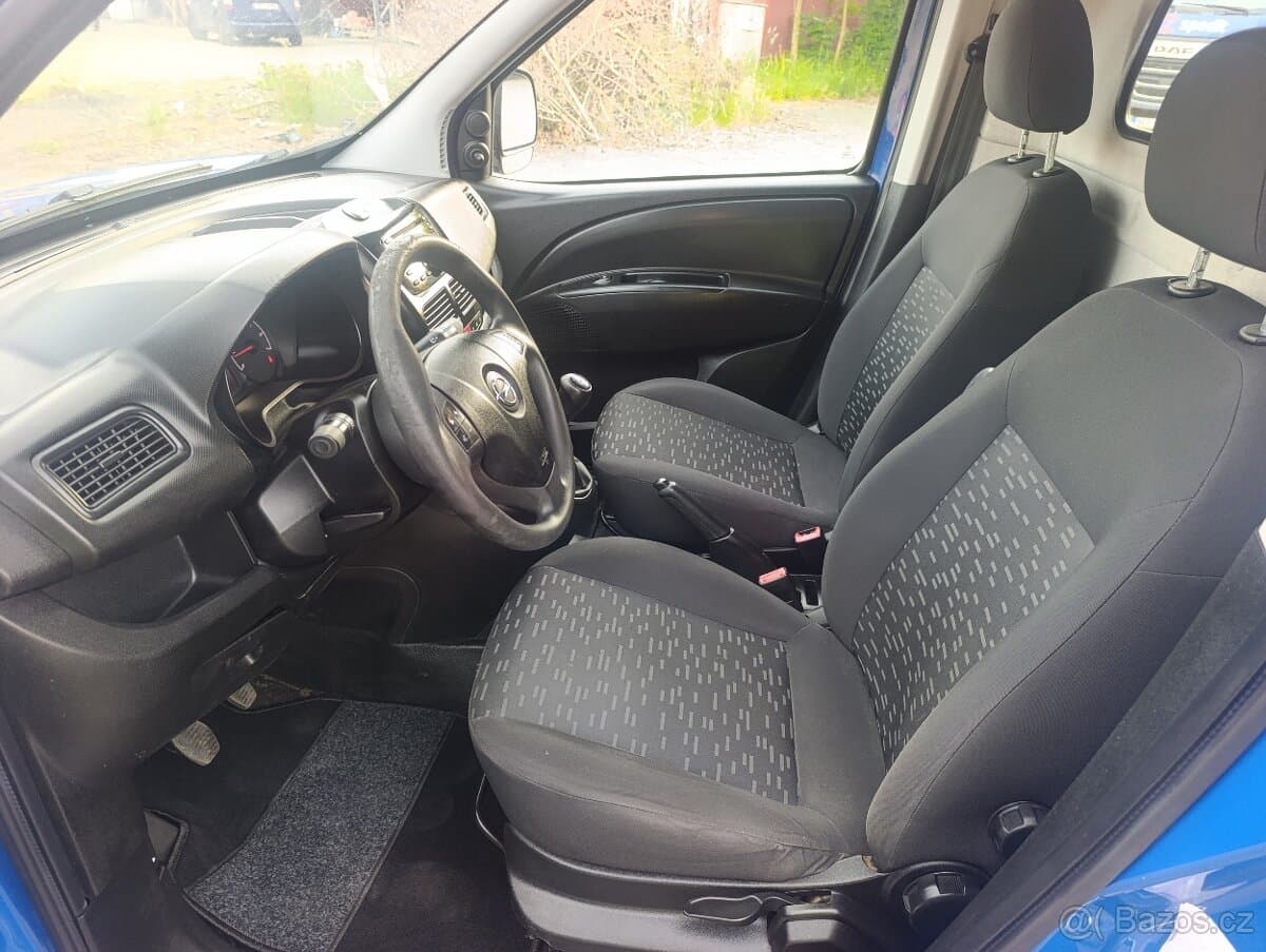 2012 Opel COMBO - 10