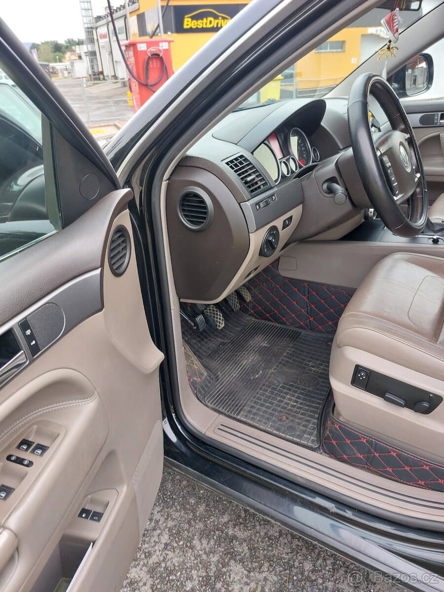 Volkswagen TOUAREG - 10