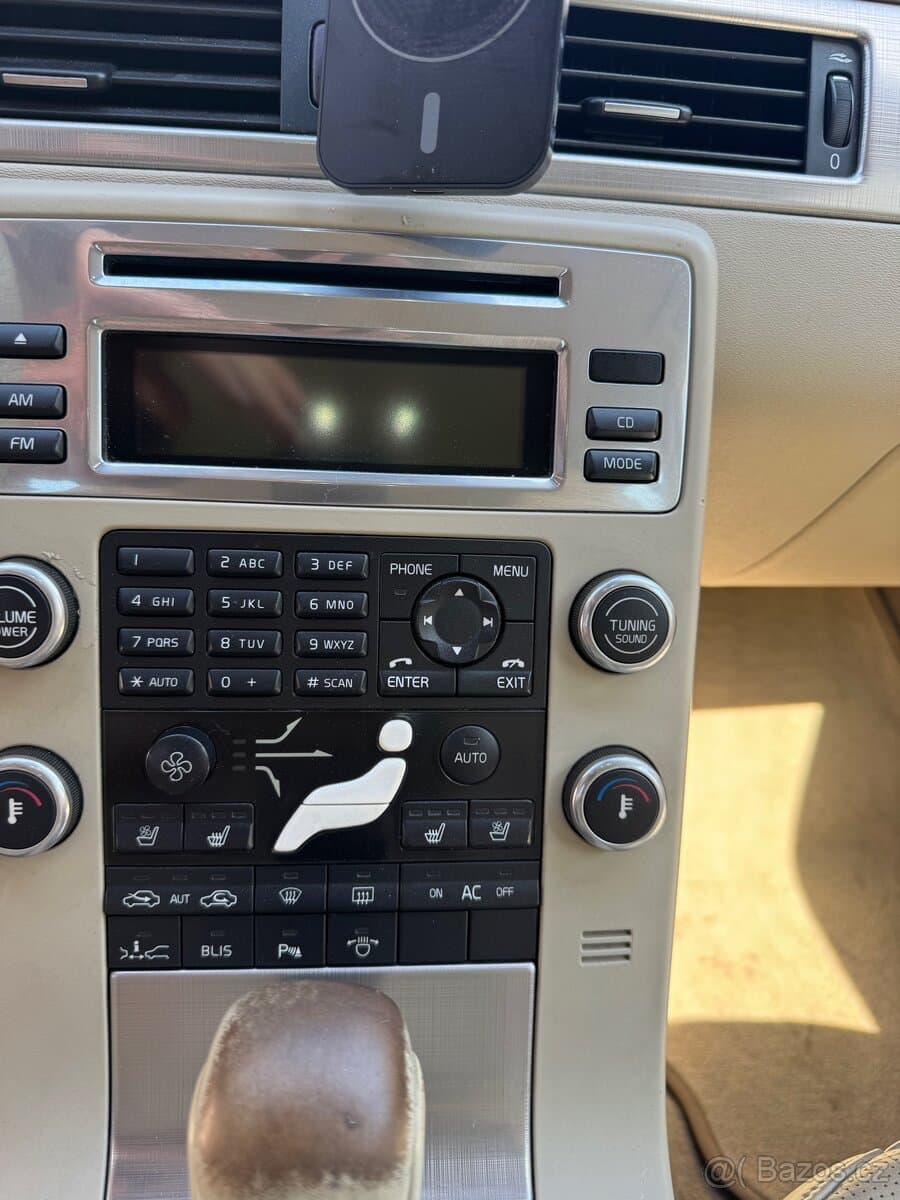 2008 Volvo V70 - 10