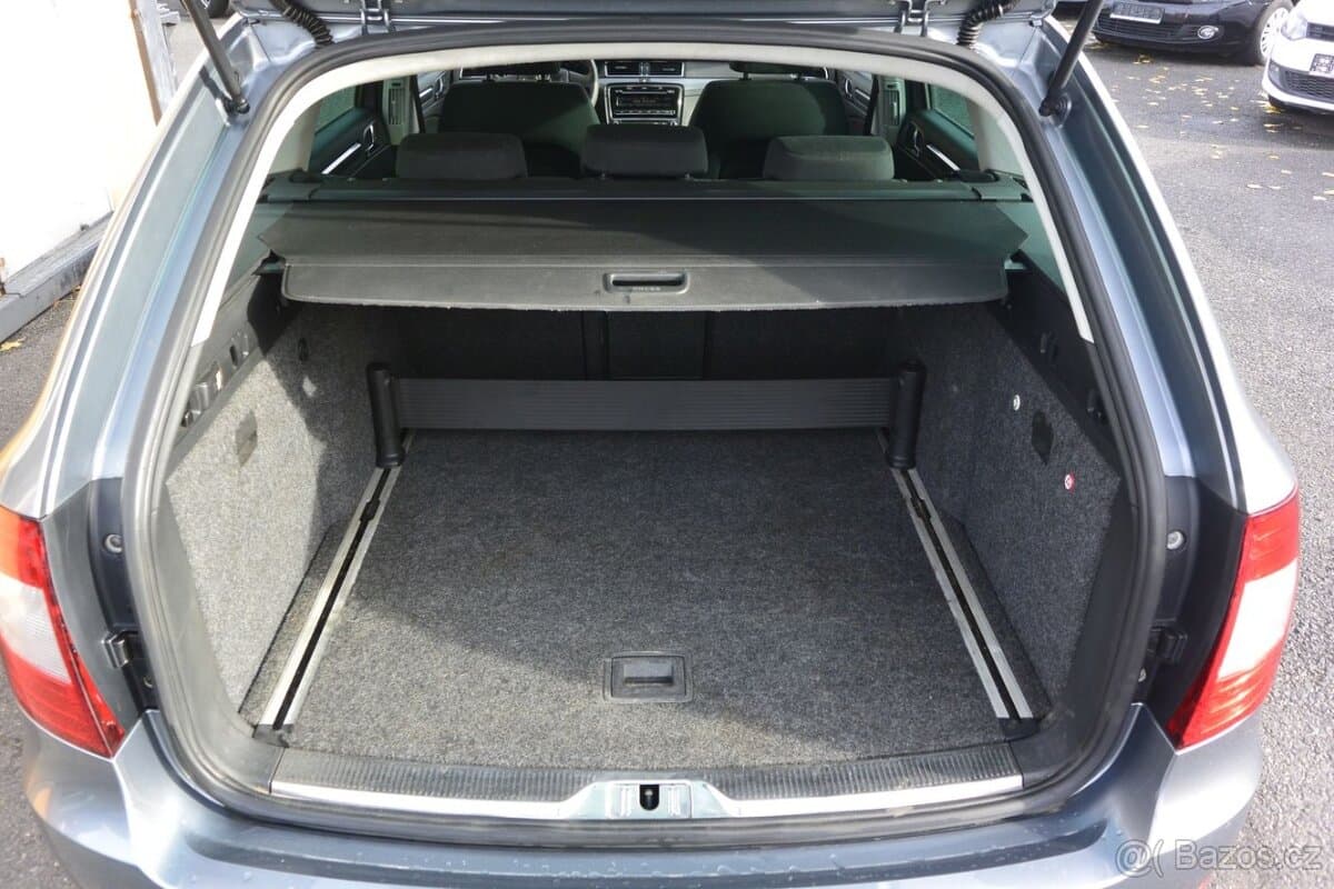 2010 Škoda SUPERB - 10