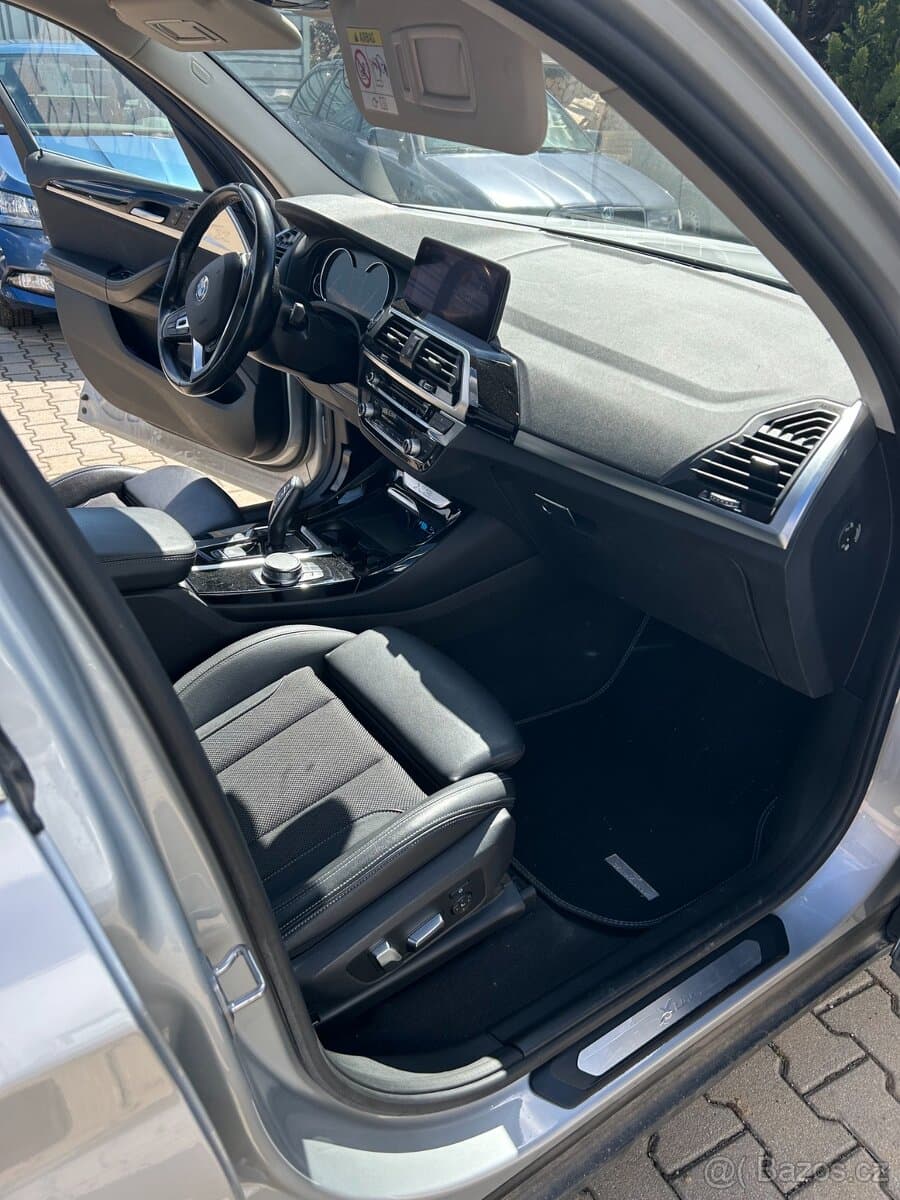 2019 BMW X3 - 10