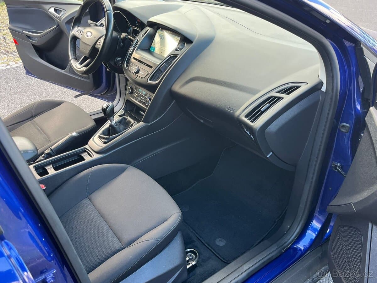 2017 Ford FOCUS - 10