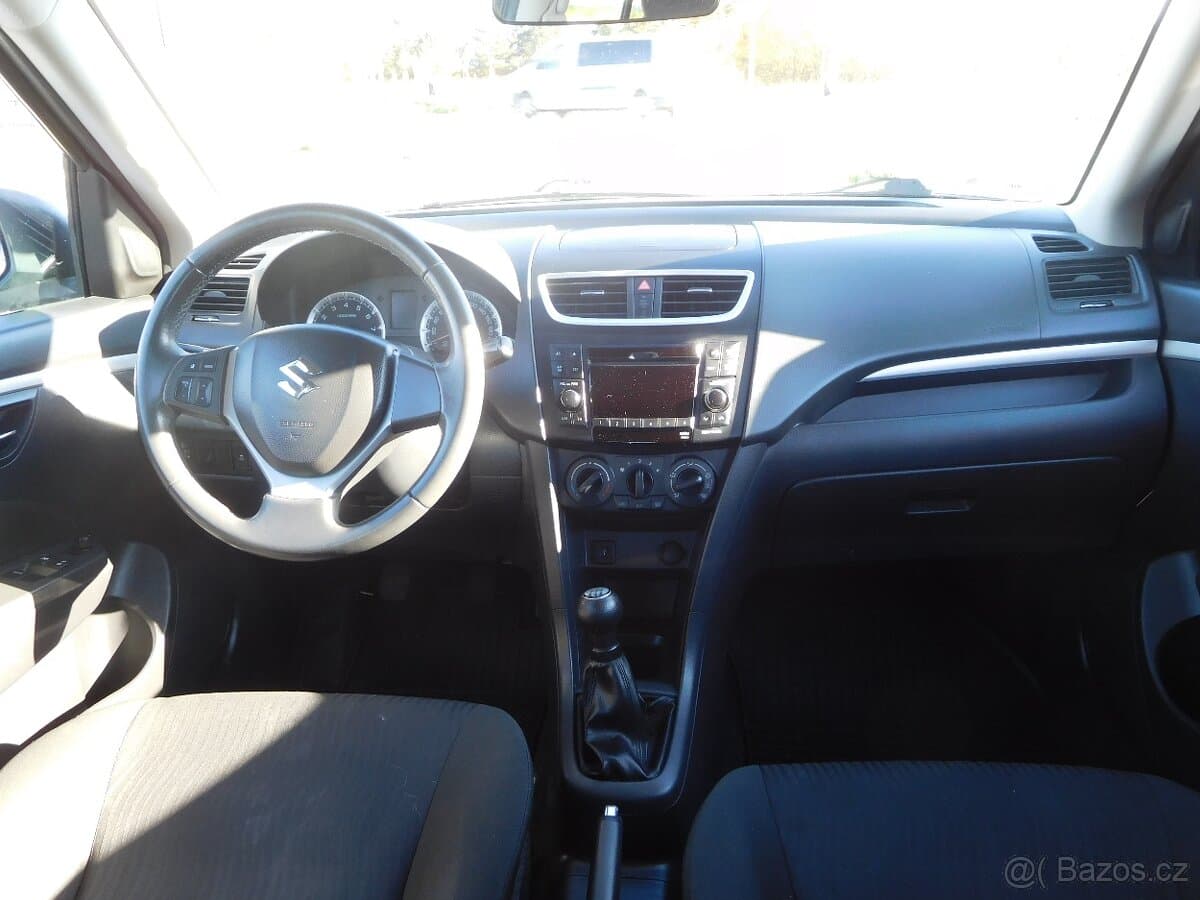 2013 Suzuki SWIFT - 10