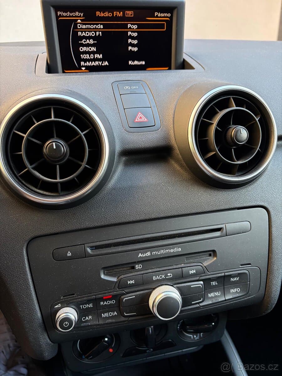 2015 Audi A1 - 10