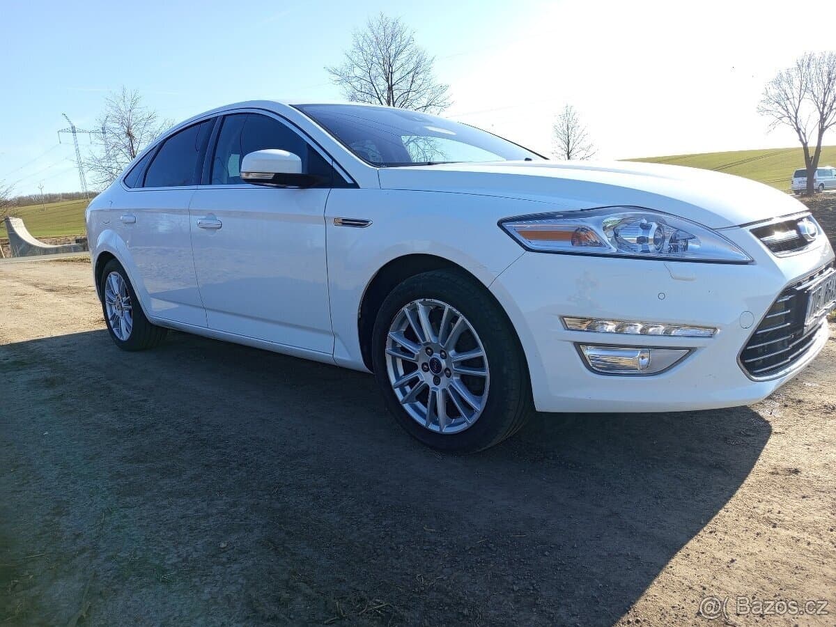 2013 Ford MONDEO - 10