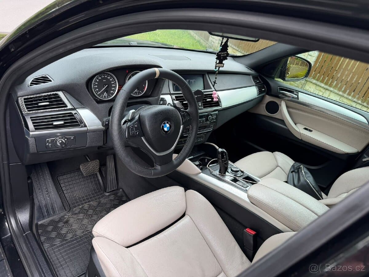 2010 BMW X6 - 10