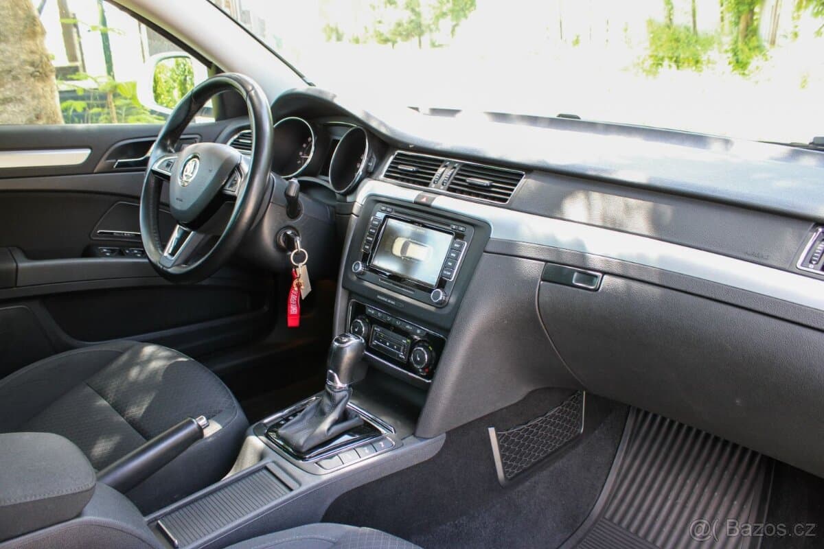 2014 Škoda SUPERB - 10