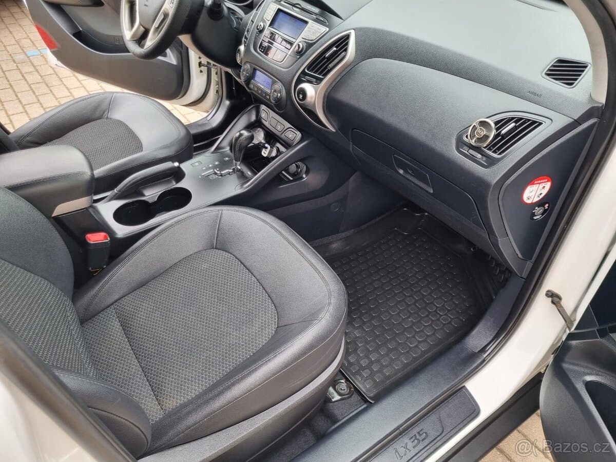 2012 Hyundai ix35 - 10