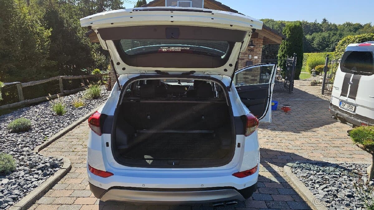 2017 Hyundai TUCSON - 10