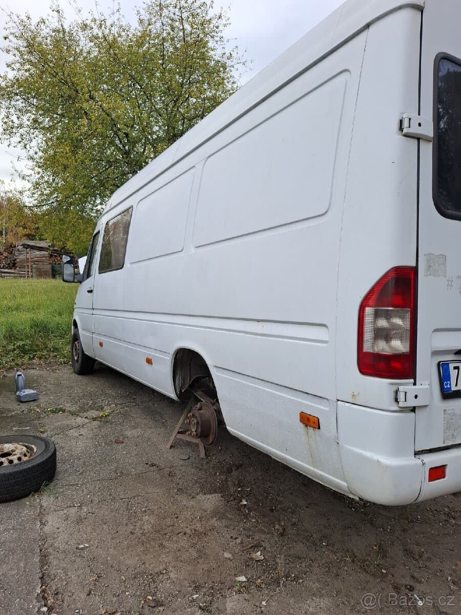 2000 Mercedes-Benz SPRINTER - 10