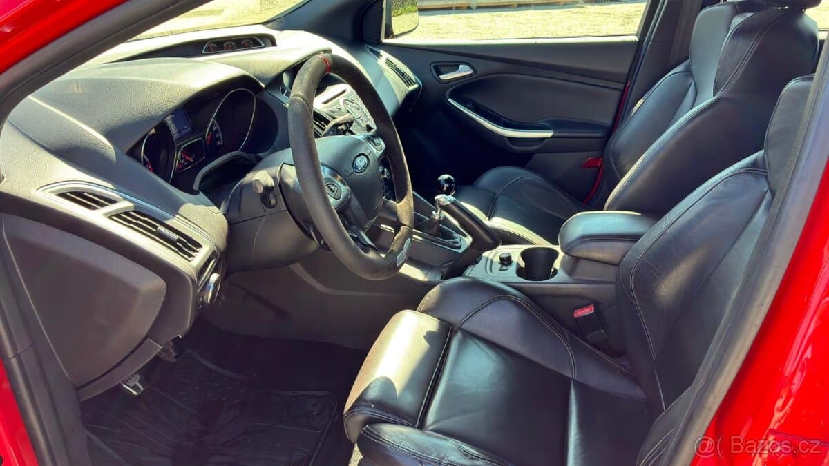2013 Ford FOCUS - 10