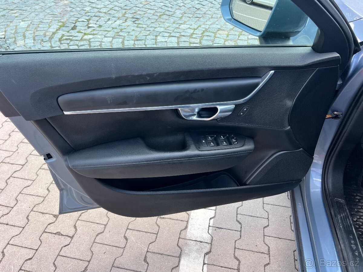 2017 Volvo V90 - 10