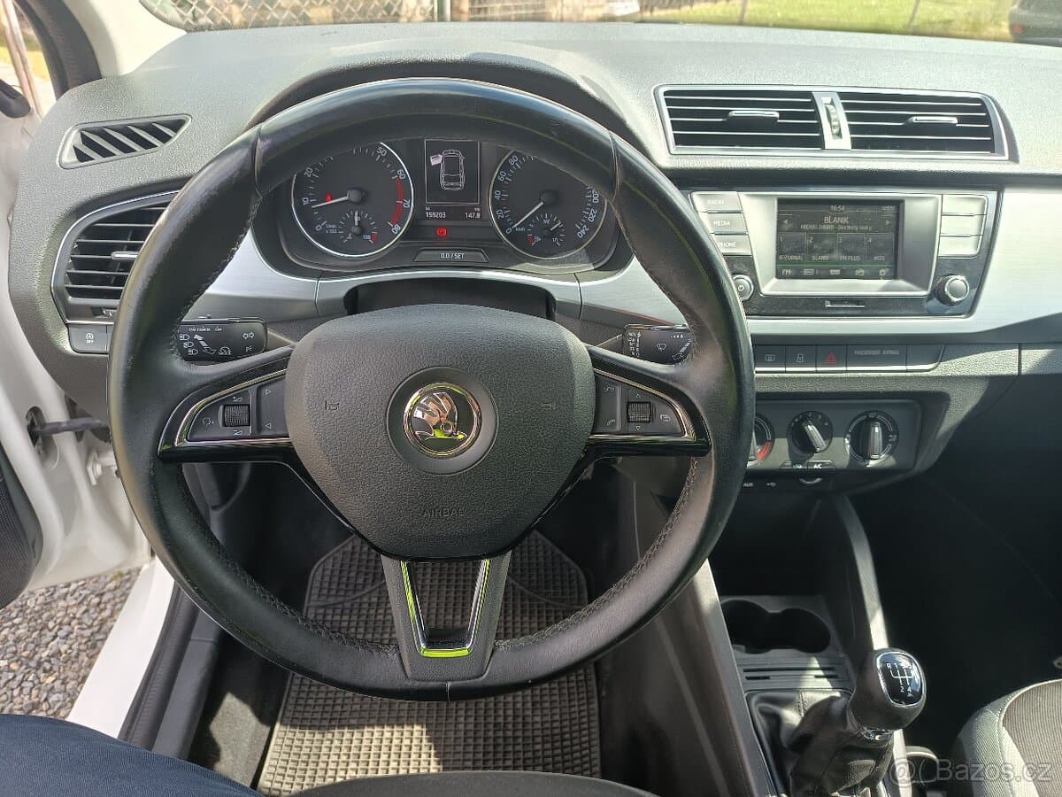 2015 Škoda FABIA - 10