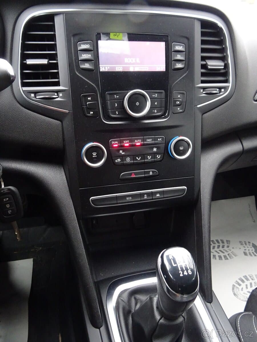 2019 Renault MEGANE - 10