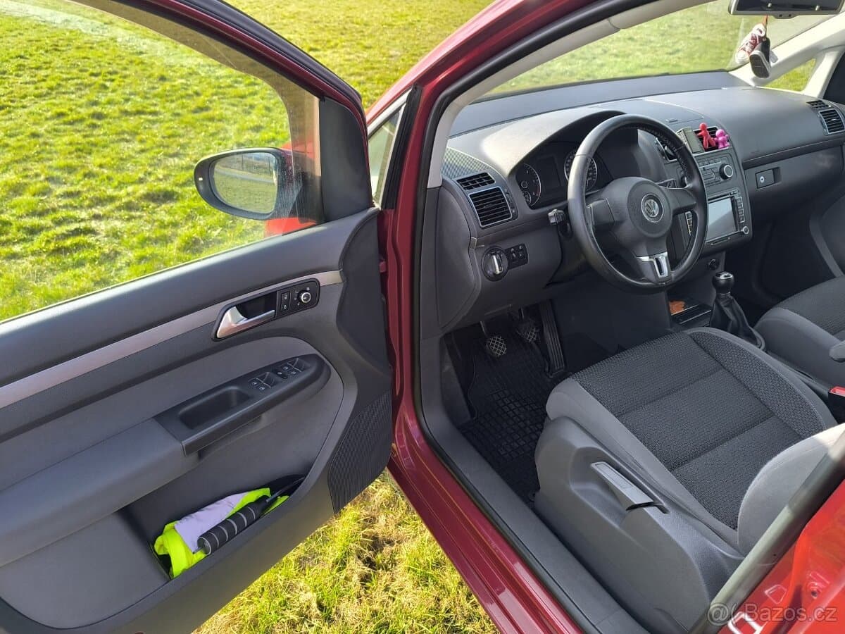 2011 Volkswagen TOURAN - 10