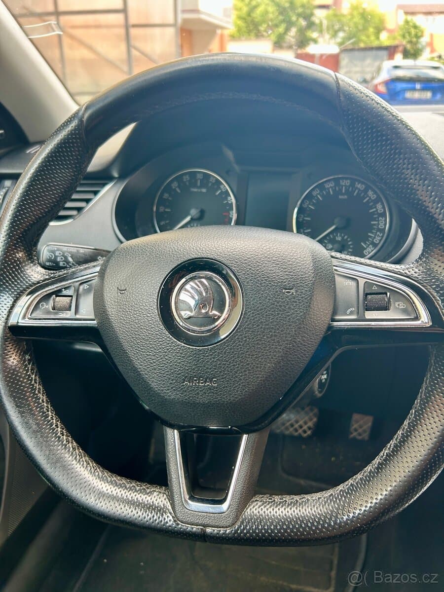 2015 Škoda OCTAVIA - 10