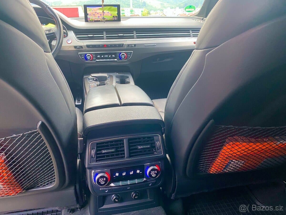 2018 Audi SQ7 - 10