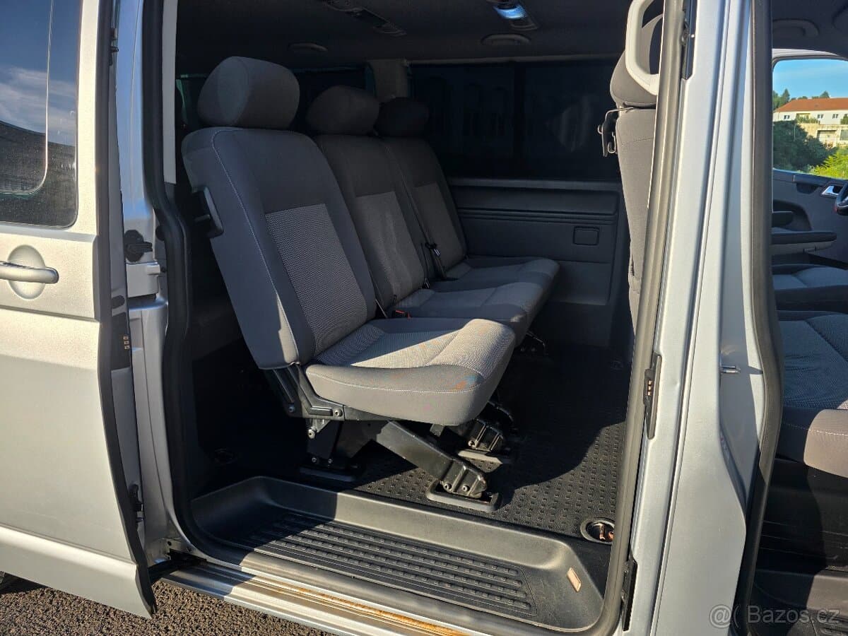 2010 Volkswagen CARAVELLE - 10
