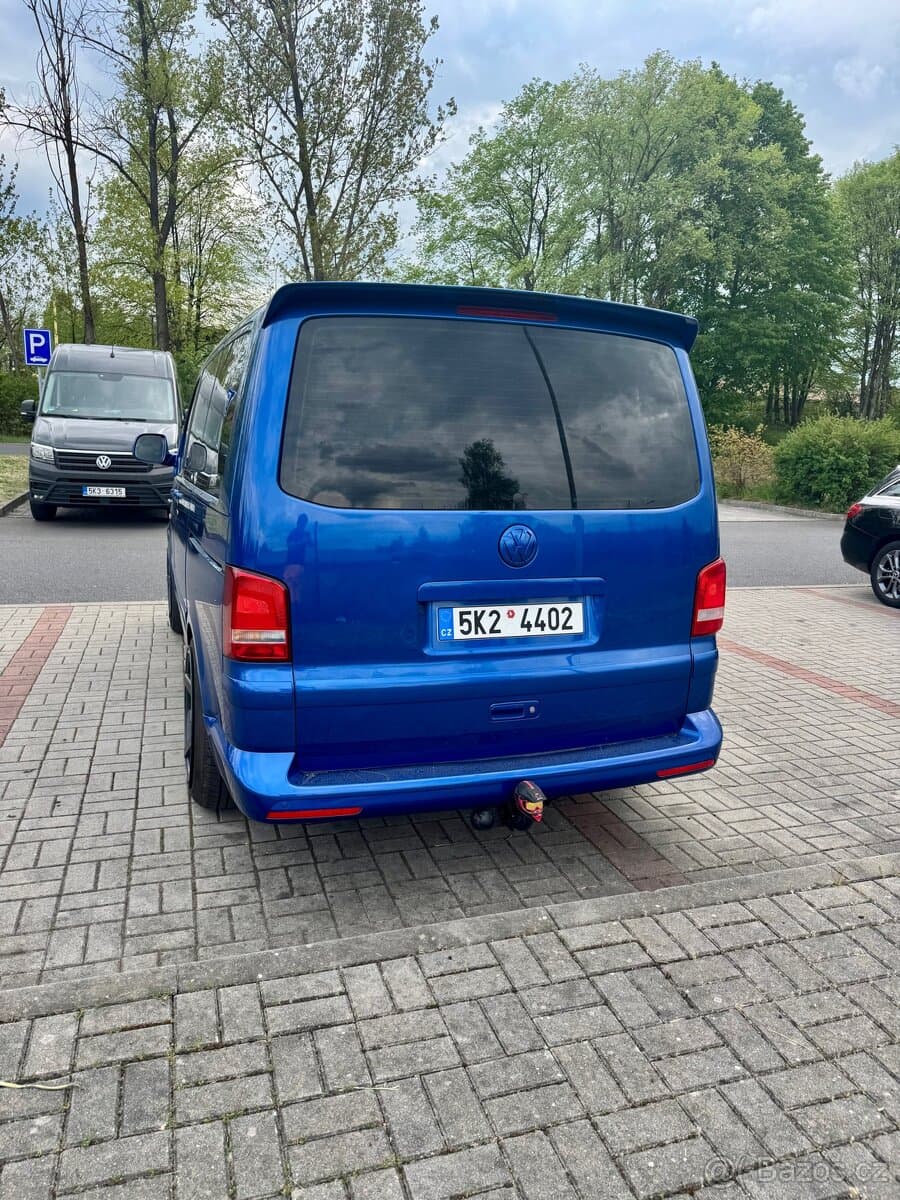 2004 Volkswagen MULTIVAN - 10