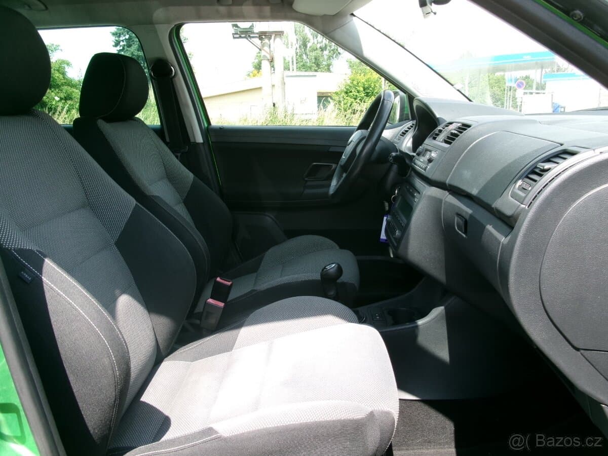 2010 Škoda FABIA - 10